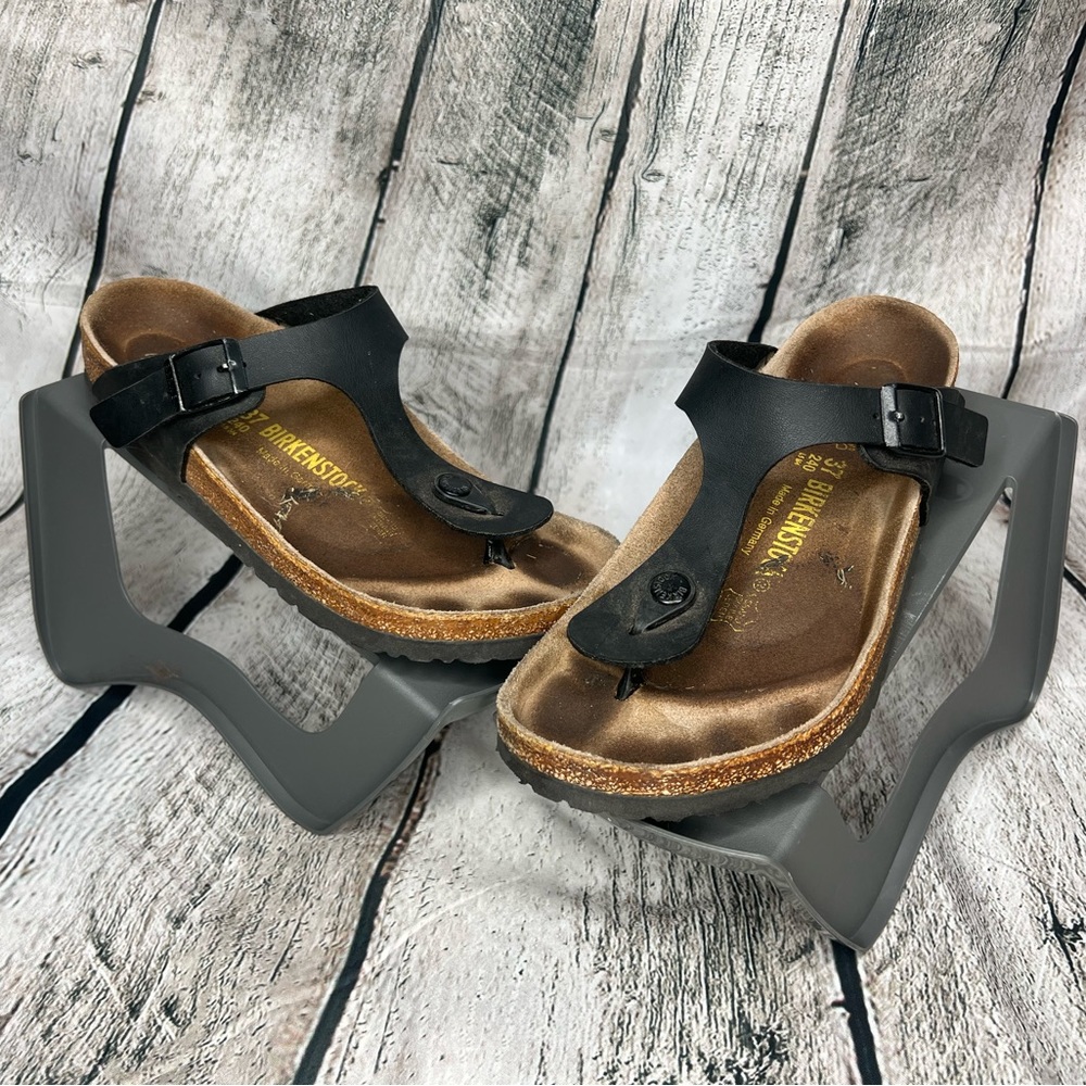 Birkenstock Gizeh Sandals